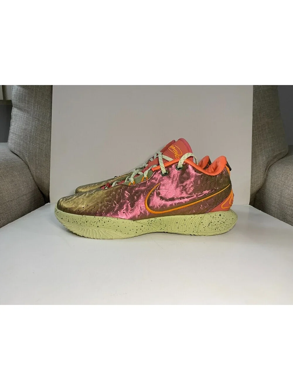Nike LeBron 21 Queen Conch FN0708-800 Men Sneakers 9 Multicolor Basketball Shoes